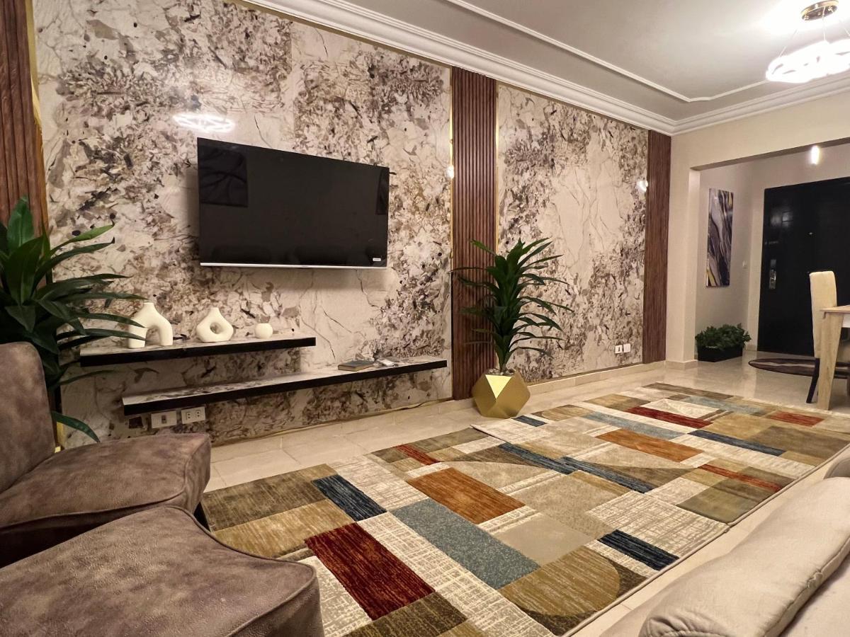Luxurious Vip Apartment In Madinaty Furnished With High End Hotel Furniture Ngoại thất bức ảnh