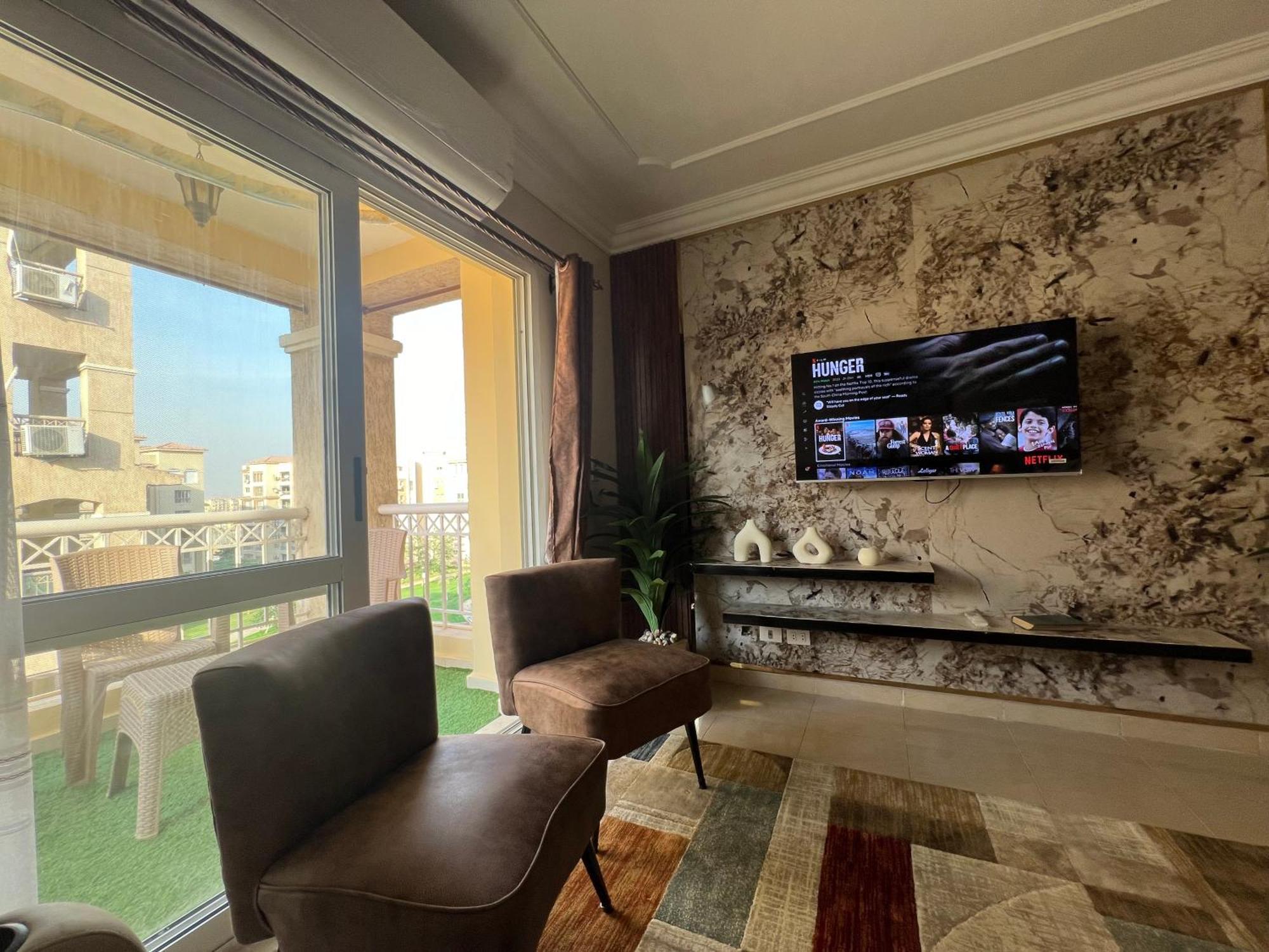 Luxurious Vip Apartment In Madinaty Furnished With High End Hotel Furniture Ngoại thất bức ảnh