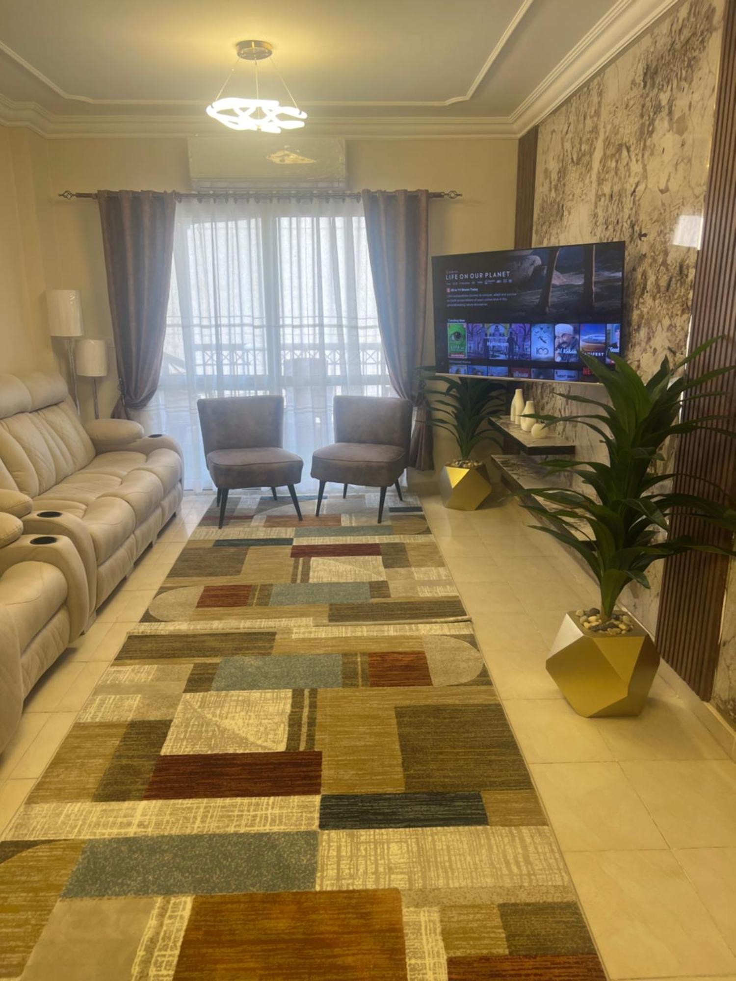 Luxurious Vip Apartment In Madinaty Furnished With High End Hotel Furniture Ngoại thất bức ảnh