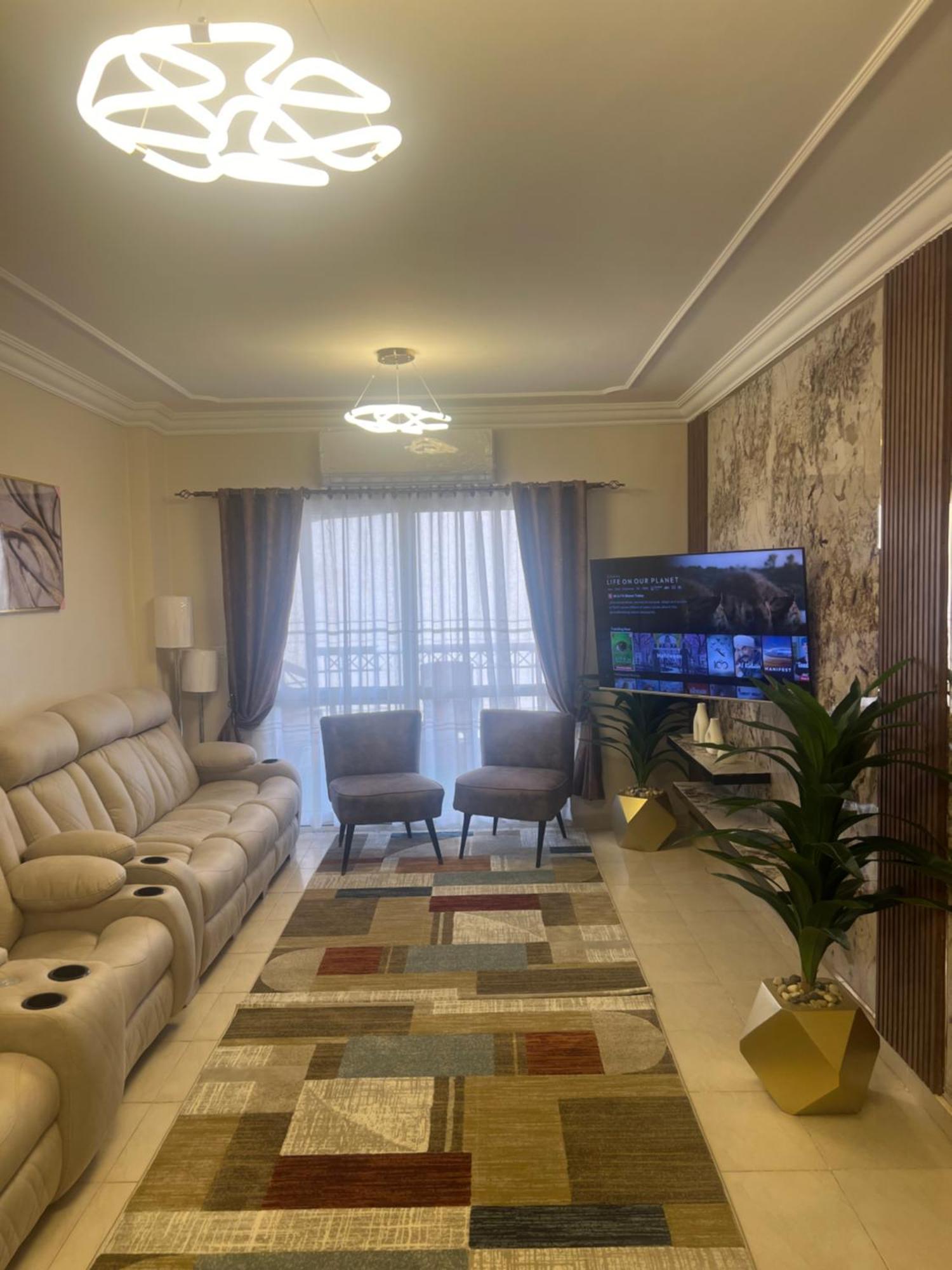 Luxurious Vip Apartment In Madinaty Furnished With High End Hotel Furniture Ngoại thất bức ảnh